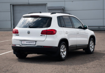 Подержанный автомобиль Volkswagen Tiguan 2012 года (5 фото)