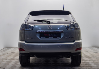 Подержанный автомобиль Lexus RX 2007 года (4 фото)