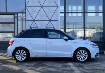 Подержанный автомобиль Audi A1 2013 года (4 фото)