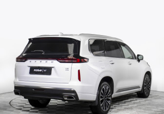 Подержанный автомобиль Exeed VX 2023 года (5 фото)