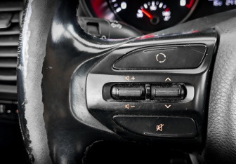 Подержанный автомобиль Kia Rio Hatchback 2019 года (25 фото)