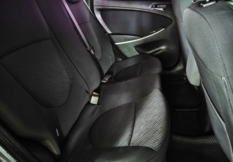 Подержанный автомобиль Hyundai Solaris Sedan 2012 года (10 фото)