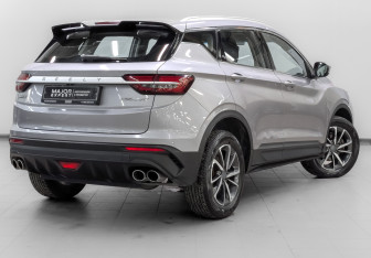 Подержанный автомобиль Geely Coolray 2022 года (5 фото)