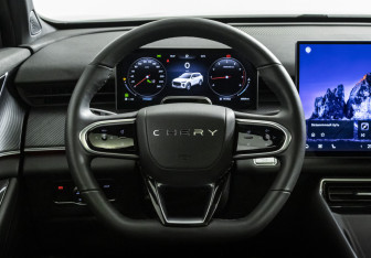 Подержанный автомобиль Chery Tiggo 9 2024 года (13 фото)