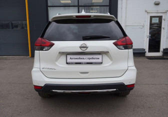 Подержанный автомобиль Nissan X-Trail 2021 года (6 фото)