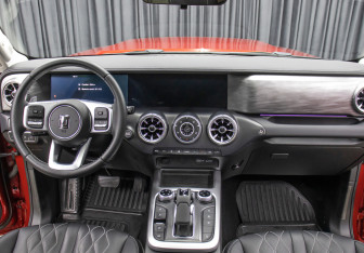 Подержанный автомобиль Tank 300 2024 года (13 фото)