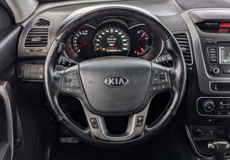 Подержанный автомобиль Kia Sorento 2019 года (22 фото)