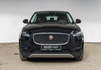 Подержанный автомобиль Jaguar E-Pace 2020 года (24 фото)