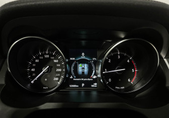 Подержанный автомобиль Land Rover Range Rover Evoque 2018 года (11 фото)