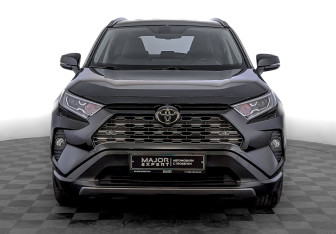 Подержанный автомобиль Toyota RAV4 2022 года (2 фото)