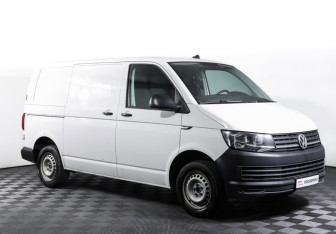 Подержанный автомобиль Volkswagen Transporter Van 2018 года (3 фото)