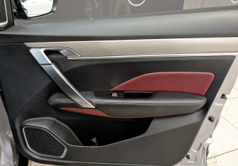 Подержанный автомобиль Geely Coolray 2024 года (25 фото)