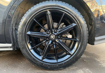 Подержанный автомобиль Changan UNI-V 2024 года (9 фото)