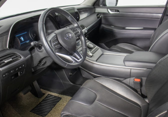 Подержанный автомобиль Hyundai Palisade 2019 года (10 фото)