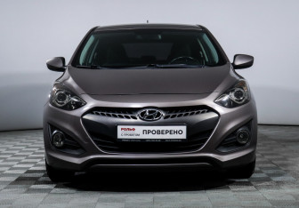Подержанный автомобиль Hyundai i30 Hatchback 2014 года (2 фото)