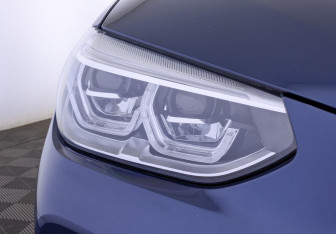 Подержанный автомобиль BMW X3 2021 года (11 фото)