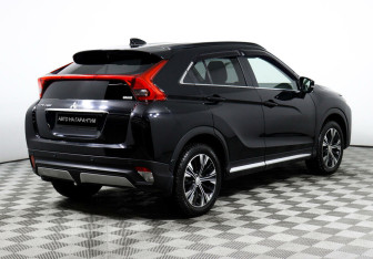 Подержанный автомобиль Mitsubishi Eclipse Cross 2019 года (5 фото)
