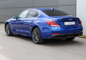 Подержанный автомобиль Genesis G70 2019 года (7 фото)