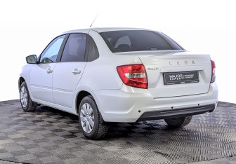 Подержанный автомобиль LADA (ВАЗ) Granta Sedan 2023 года (7 фото)