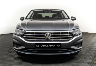 Подержанный автомобиль Volkswagen Jetta Sedan 2020 года (2 фото)