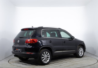 Подержанный автомобиль Volkswagen Tiguan 2013 года (5 фото)