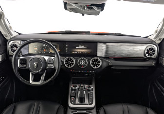 Подержанный автомобиль Tank 300 2023 года (14 фото)