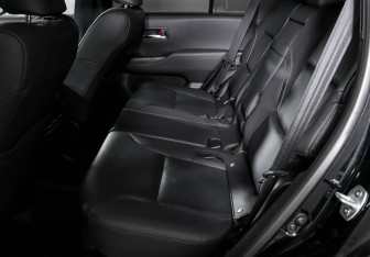 Подержанный автомобиль Toyota Land Cruiser Suv 2021 года (32 фото)