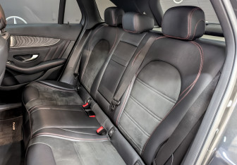 Подержанный автомобиль Mercedes-Benz GLC AMG 2020 года (12 фото)