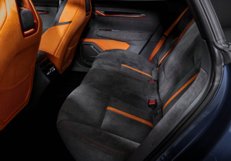 Новый Zeekr 001 2024 (10 фото)