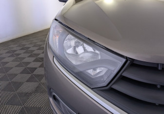 Подержанный автомобиль LADA (ВАЗ) Granta Sedan 2022 года (17 фото)