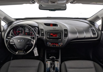 Подержанный автомобиль Kia Cerato Sedan 2018 года (14 фото)