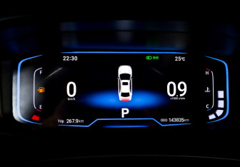 Подержанный автомобиль Kaiyi E5 2024 года (13 фото)