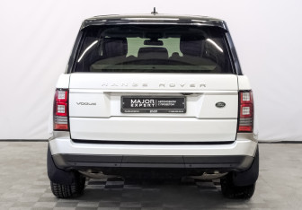 Подержанный автомобиль Land Rover Range Rover 2016 года (6 фото)