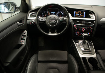 Подержанный автомобиль Audi A4 Sedan 2013 года (9 фото)