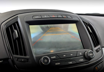 Подержанный автомобиль Opel Insignia Sedan 2014 года (30 фото)