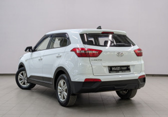 Подержанный автомобиль Hyundai Creta 2019 года (25 фото)