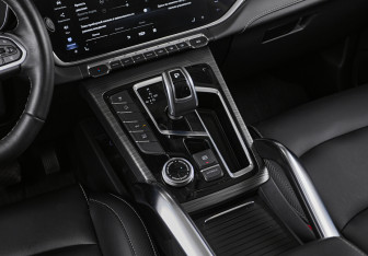 Подержанный автомобиль Geely Atlas Pro 2022 года (17 фото)