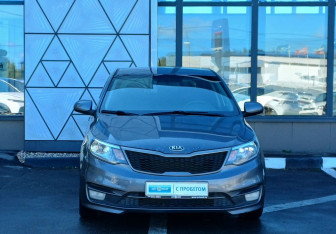 Подержанный автомобиль Kia Rio Hatchback 2016 года (2 фото)