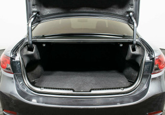 Подержанный автомобиль Mazda 6 Sedan 2013 года (15 фото)