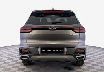 Подержанный автомобиль Chery Tiggo 8 2022 года (6 фото)