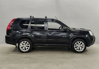 Подержанный автомобиль Nissan X-Trail 2012 года (4 фото)