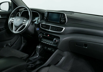 Подержанный автомобиль Hyundai Tucson 2020 года (6 фото)