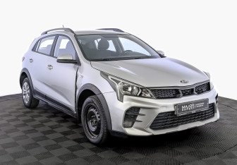 Подержанный автомобиль Kia Rio Hatchback 2021 года (3 фото)