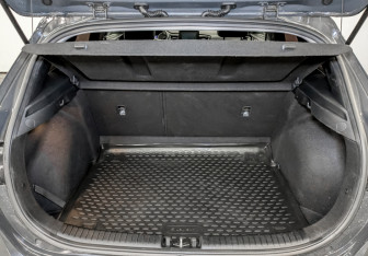 Подержанный автомобиль Kia Ceed Hatchback 2019 года (10 фото)