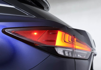 Подержанный автомобиль Lexus RX 2020 года (24 фото)