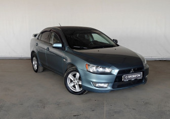 Подержанный автомобиль Mitsubishi Lancer Sedan 2008 года (3 фото)