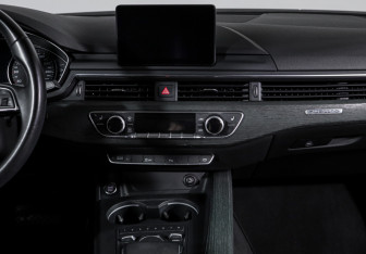 Подержанный автомобиль Audi A5 Coupe 2016 года (13 фото)