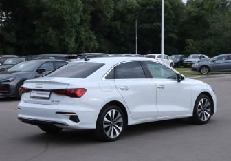 Подержанный автомобиль Audi A3 Sedan 2021 года (5 фото)