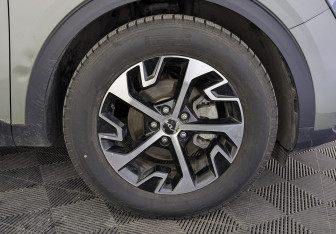 Подержанный автомобиль Kia Sportage 2023 года (12 фото)