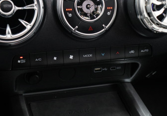 Подержанный автомобиль Tank 300 2023 года (24 фото)